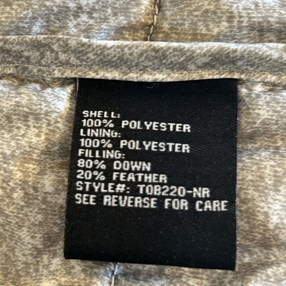 Be Boundless Charcoal Down Feathers Quilted Women's Puffer Lightweight Vest - Picture 8 of 9